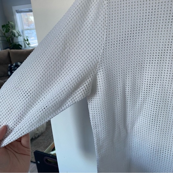 Aritzia Wilfred Free White Mesh Look Sweater Size Large - Picture 4 of 13